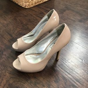 Candies nude pumps Size 6.5